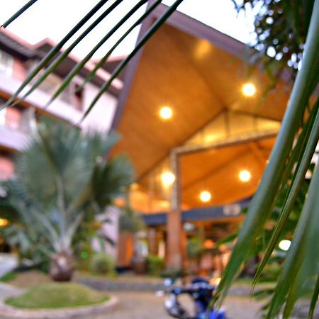 The Palms Of Boracay Hotel Balabag  Buitenkant foto