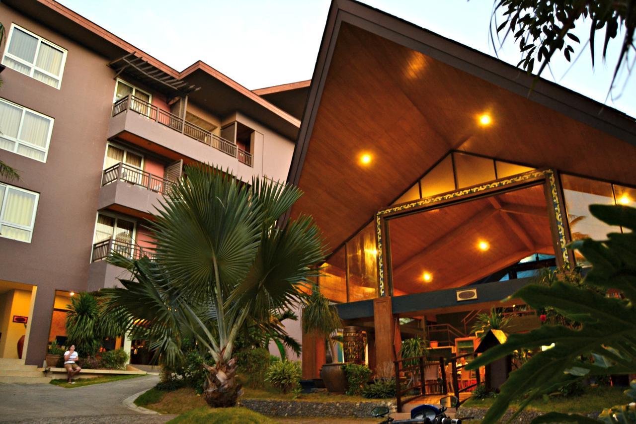 The Palms Of Boracay Hotel Balabag  Buitenkant foto