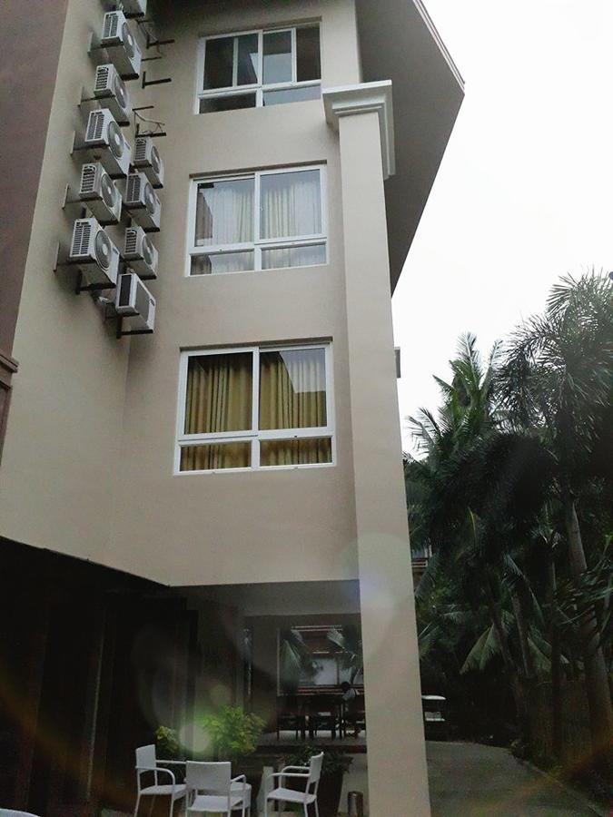The Palms Of Boracay Hotel Balabag  Buitenkant foto